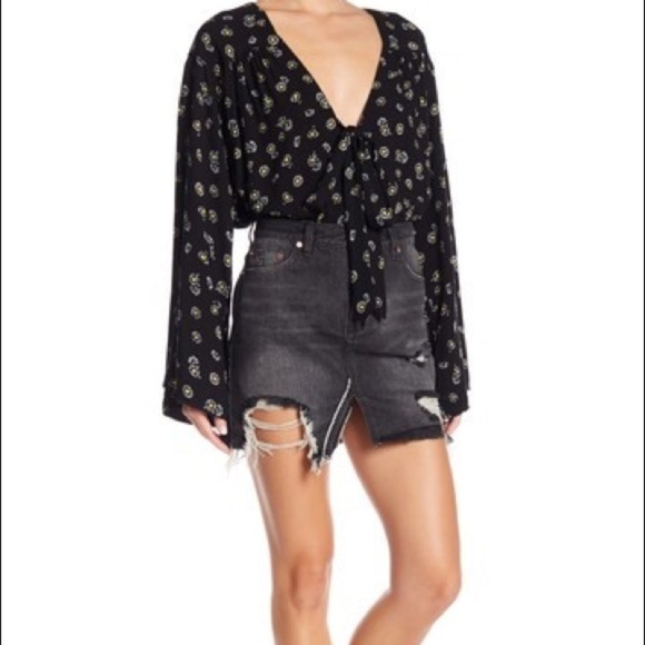 We The Free People Black Distressed Jean Skirt 27 - Picture 5 of 8